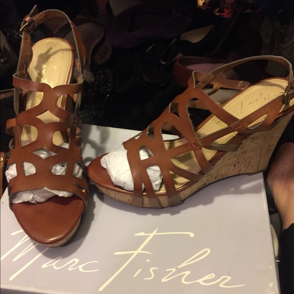Marc Fisher wedge sandals - Picture 1 of 4